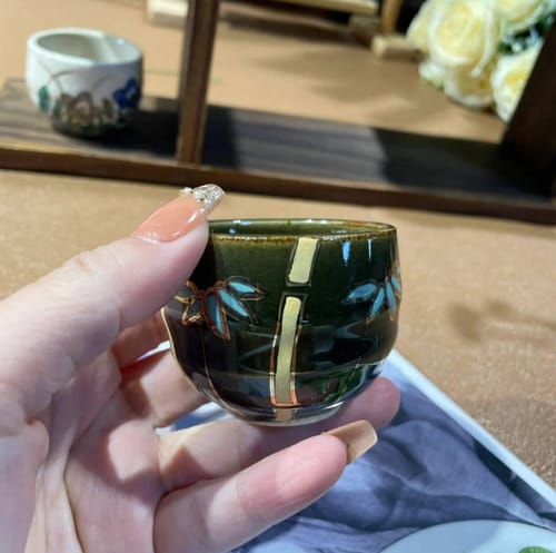 Customer photo review of Japanese Kutani-yaki Floral Tea Cup Set of Five