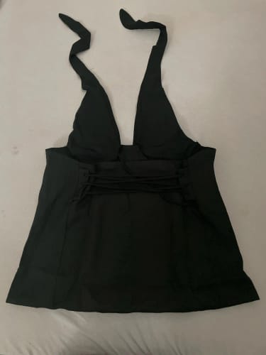 Customer photo review of CHRONSTYLE Sexy Women Summer Fashion Tank Tops Solid Color Sleeveless Backless Tie-up Halter Off Shoulder Ruched Vest Streetwear