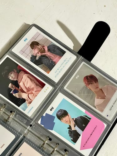 Customer photo review of PREMIUM PHOTOCARD SLEEVES - YELLOW VERSION (73x103MM)