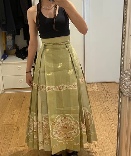 Customer photo review of Paradise 天堂 Modernized Ming Dynasty Yuanling Changshan Mamian Spring Aoqun Set