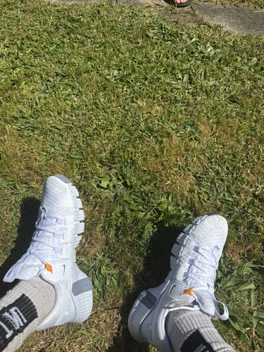 Customer photo review of Men’s Nike Free Metcon 5 'Sundial’