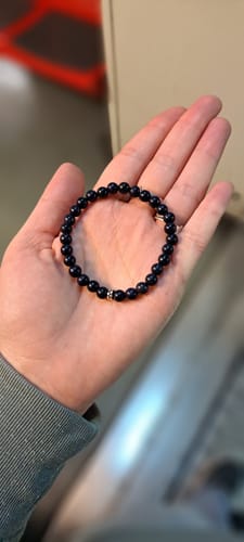 Customer photo review of PULSERA ELÁSTICA ARENISCA AZUL OSCURO (6 MM) + DETALLE DE PLATA 925