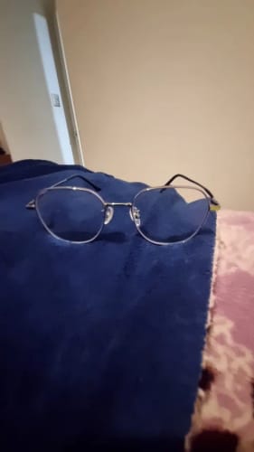 Customer photo review of Vicky Unisex Full Rim Flat Top Oval Titanium Reading Glasses 6612