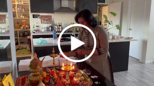 Customer video review of Rithi Grey & Black Kurti Set