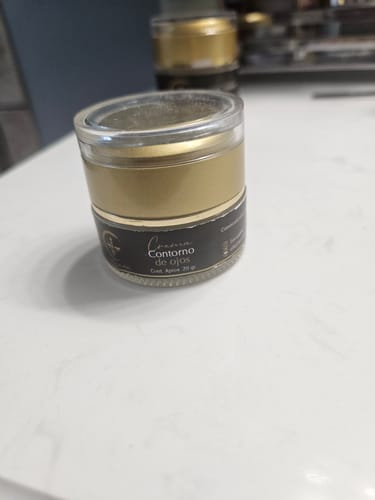 Customer photo review of Crema Para Cutis Maduro Con Jalea Real y Aceite de Café