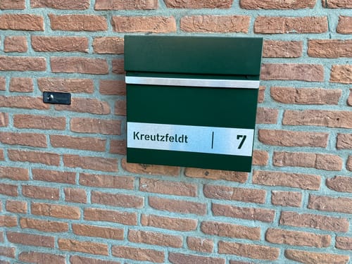 Customer photo review of Absenkautomatik für Briefkastendeckel