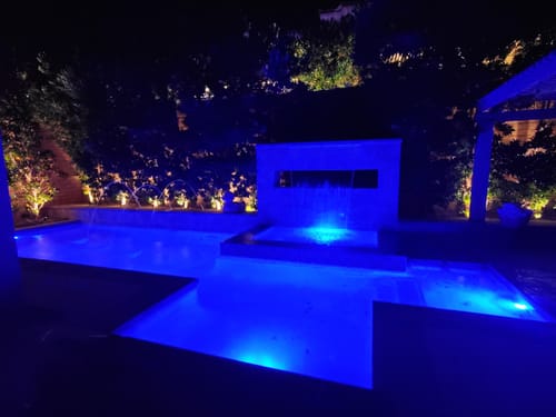 Customer photo review of Pentair. 618040. Microbrite to Globrite Adapter Niche.