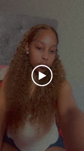 Customer video review of CurlyMe Highlights Ombre Hair Water Wave Human Hair Wigs Transparent Lace Wigs Pre Plucked
