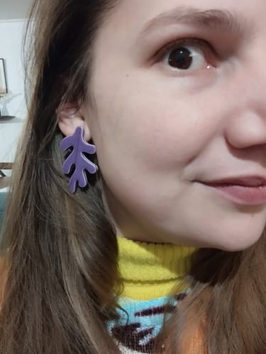 Coline O. review of Boucles d'oreilles corail, violet image 1 out of 1