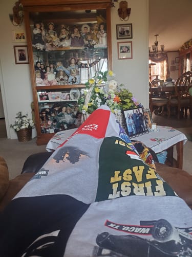 Customer photo review of Double Sided T-Shirt Quilt from Project Repat