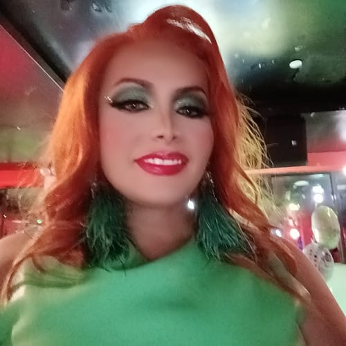 Customer photo review of Hidrocor Icy Gray Prescription Colored Contact Lenses