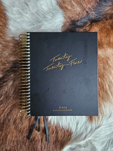 Customer photo review of 2025 Signature Planner - Black