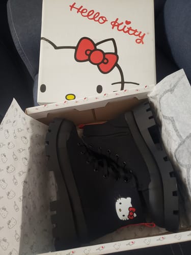 Customer photo review of HK Black Vines