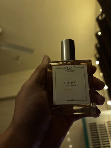 Customer photo review of EM5™ Night Unisex Perfume EDP Spray for Men & Women | Amber Woody Rose Fragrance Accords | Luxury Gift for Him / Her | Variants Available: 50 ml Spray / 15 ml Spray