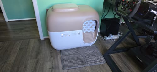 Customer photo review of Self-Cleaning Litter Box