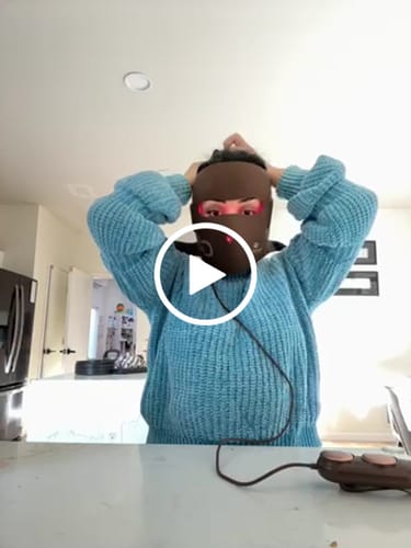 Customer video review of JOVS 4D Laser Light Therapy Mask