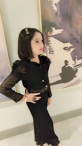 Customer photo review of CMC INSANE SHIFTERS EYE SHADOW