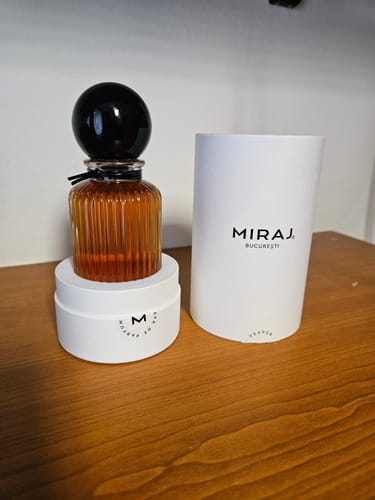 Customer photo review of Miraj Vesper