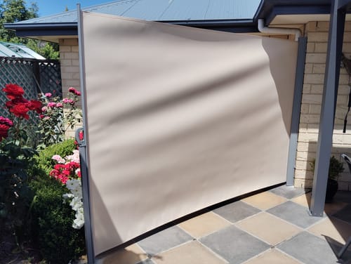 Customer photo review of Patio Screen Retractable Side Awning 2m X 3m