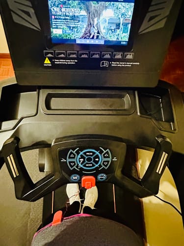 Customer photo review of Caminadora Electrica 3.6 HP Pantalla Touch Wifi Bluetooth