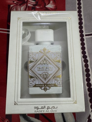 Customer photo review of Lattafa Bade'e Al Oud Honor & Glory Eau De Parfum For Unisex