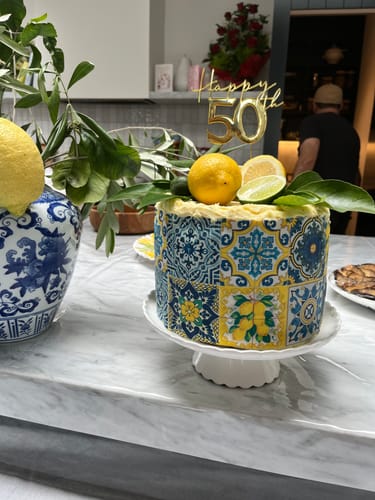 Customer photo review of Mediterranean Portuguese Lemon Blue Tiles - Icing Cake Wrap
