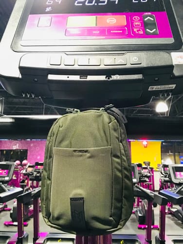 Customer photo review of MAGNETIC CROSSBODY BAG