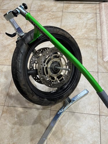 Customer photo review of Rabaconda Street Bike Tire Changer