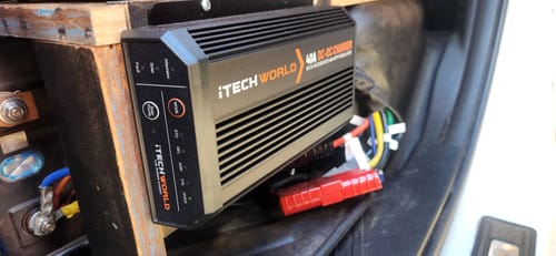 Customer photo review of iTECHDCDC40 12V/24V 40A DCDC & MPPT Battery Charger