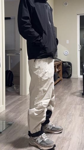 Customer photo review of Men Basic Ski Bibs Winter Warm One-piece Snow Pants
