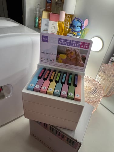 Customer photo review of Taylor Swift Piano Calendar 2025