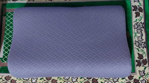 Customer photo review of Soft Curved Latex Pillow
