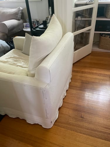 Customer photo review of Multifunctional Cat Scratching Carpet