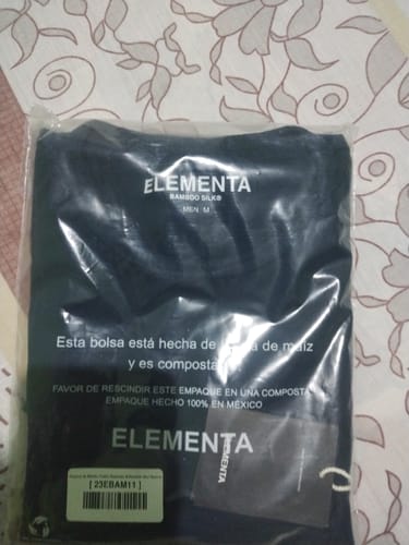 Customer photo review of Playera de Bambú Cuello Redondo Hombre