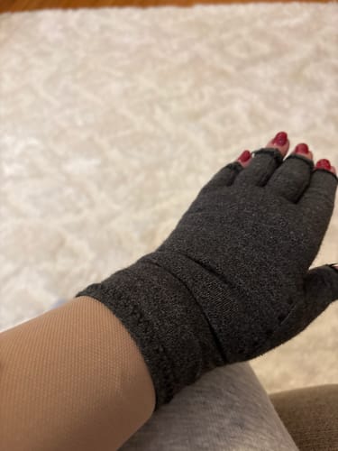 Customer photo review of Premium Onecompress™ Gloves