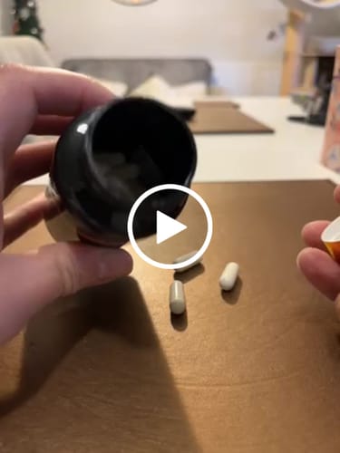 Customer video review of B17 500mg