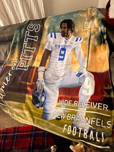 Customer photo review of Customized Blankets For Ballpark Scenes - Soft Keepsake Blanket Personalized With Name, Team Name And Photo - A Gift For Sports Lovers,Ballplayers