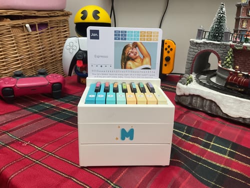 Customer photo review of Sabrina Carpenter Piano Calendar 2025