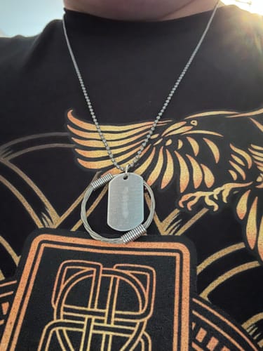 Customer photo review of HALESTORM - GUITAR STRING NECKLACE