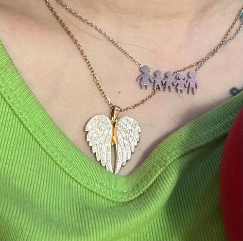Customer photo review of Collana Angelo mio con incisione personalizzata