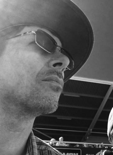 Customer photo review of I Am Warrior Mens Multivitamin Powder