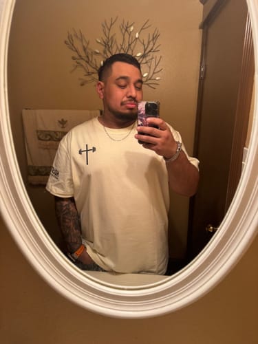 Customer photo review of Psalm 23:4 Oversized Tee