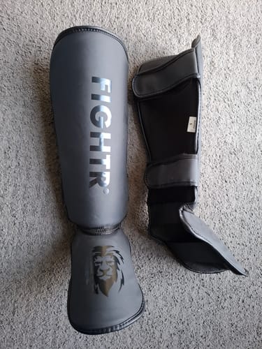 Customer photo review of Dicke Schienbeinschoner Kickboxen Protect