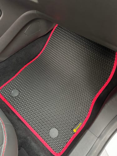 Customer photo review of Auto Fußmatten nach Maß - Komplettset