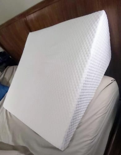 Reseña con foto de un cliente sobre ALMOHADA CUÑA