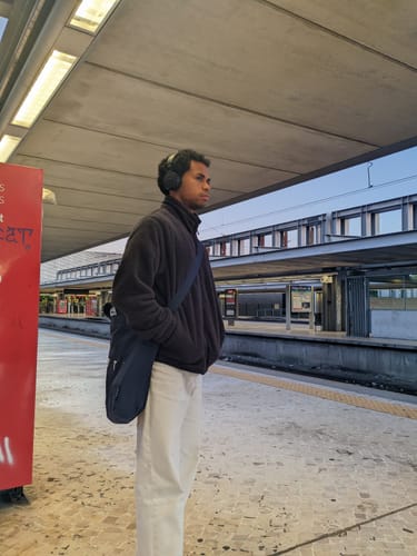 Customer photo review of Off White/Blue TØTE Bag