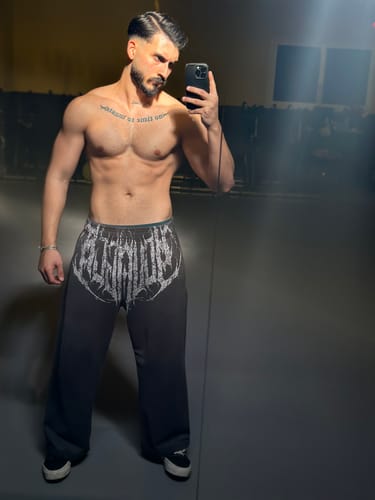 Customer photo review of 2079 - Dark Wave Joggers