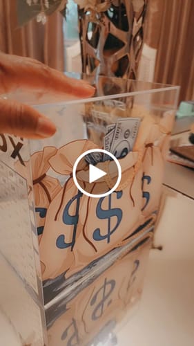 Customer video review of Hussle Blu | $10K SmashBox