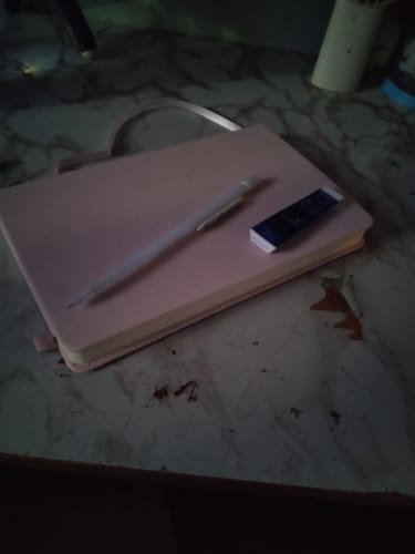 Customer photo review of Talens Art Creation Sketch Book - Libreta Pastel Pink 80 Hojas 140 g/m2