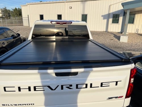 Customer photo review of Syneticusa 2007-2025 Chevrolet Silverado / GMC Sierra 1500 RECOIL Auto-Retract Retractable Tonneau Cover